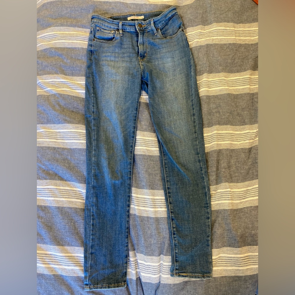 Levi’s size 29 skinny jean
